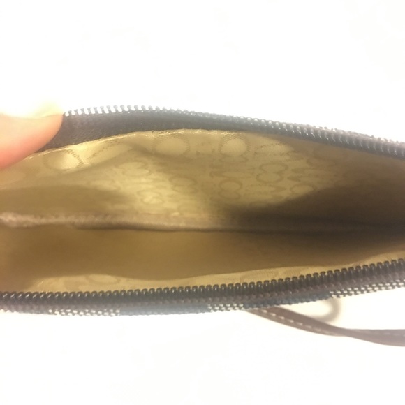 COACH WRISTLET, Blue Color, Traditional Pattern - Picture 4 of 4